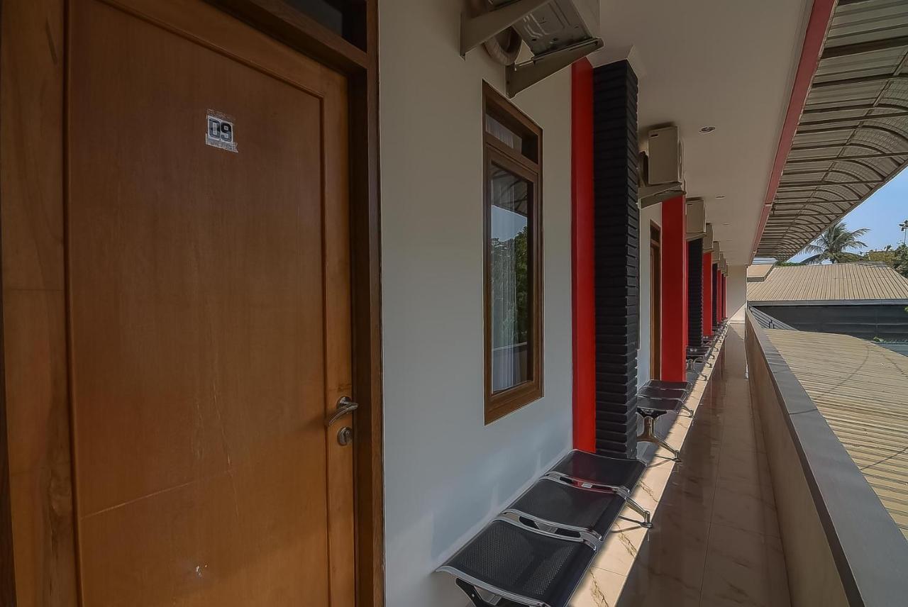 Hotel RedDoorz near IPDN 2 Sumedang Zewnętrze zdjęcie